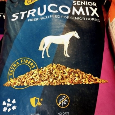 ALIMENTATION POUR CHEVAUX - CASH GRAINES SUD - CASH GRAINES NORD - PERPIGNAN - ST-ESTEVE