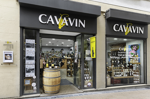 Cavavin Perpignan, caviste en centre-ville : achat de vins, dégustation, conseil  (® cavavin) Cavavin Perpignan, caviste en centre-ville : achat de vins, dégustation, conseil  (® cavavin)