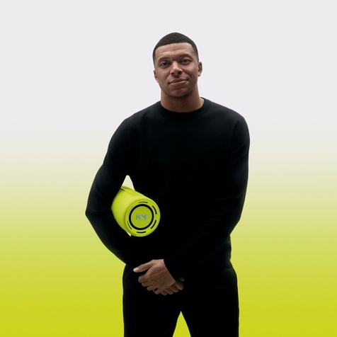 Enceinte sonore  connectée LOEWE. chez Connecté ! Perpignan/ Narbonne/ Plage /CAMPING / Carcassonne/ Modèle: WE HEAR PRO KYLIAN MBAPPÉ 