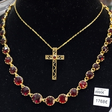 Bijoux Grenat et collier Grenat, Croix de Canigou Grenat ,Collier Grenats catalans en chute, bijouterie D’ores et déjà Perpignan