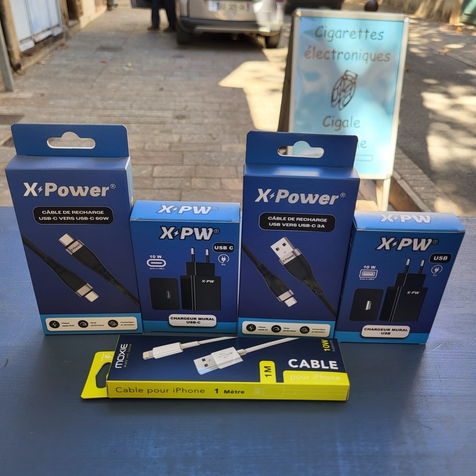 Chargeur smartphone/cable de recharge USB-C Chez La  cigale catalane Céret, Le Boulou, Saint jaen pla de corts, Amélie les bains, Le perthus, Sain...