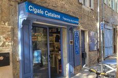 Façade de La Cigale Catalane, boutique de cigarettes électroniques à Céret