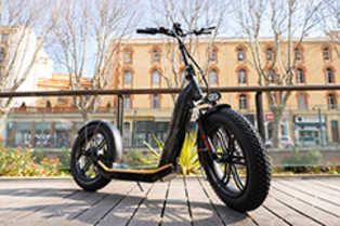 Speedeco Perpignan vend des trottinettes électriques et des scooters électriques (® SAAM-evan PETITFILS)
