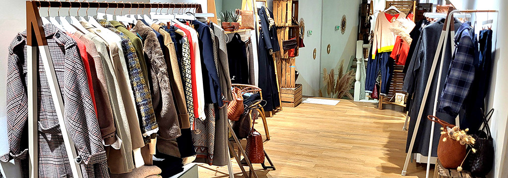 Quatre Sixième Perpignan annonce des promotions dans le cadre de Ventes privées jusqu'au 1er décembre.