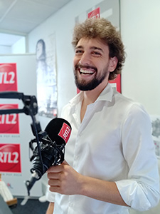 Robin animateur de RTL2 Languedoc Roussillon sur le boulevard Felix Mercader de Perpignan (® RTL2 Languedoc-Roussillon) Robin animateur de RTL2 Languedoc Roussillon sur le boulevard Felix Mercader de Perpignan (® RTL2 Languedoc-Roussillon)
