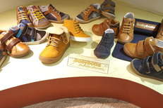 Chaussures Codognes Perpignan vend des chaussures enfant Babybotte en centre-ville
