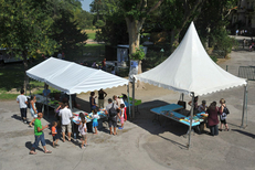 Chapiteau pour stand de la société Panoramique Location specialiste de la location de chapiteaux et tentes dans la ville de Pia (credits photos :EDV-S.Delchambre)
