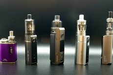 Vapot France Pollestres présente de nombreux matériels pour les Cigarettes électroniques (® networld-david gontier)