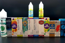 Vapot France Pollestres vend des accessoires et matériel pour cigarettes électroniques, notamment des e-liquides (® networld-david gontier)